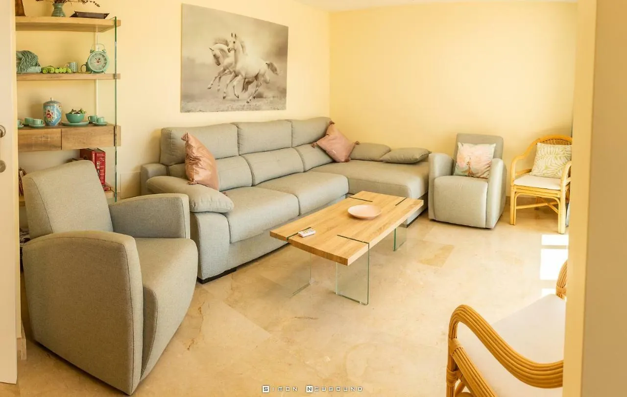 Golf Beach And Relax Townhouse Apartment Alcaidesa 0*,  Spain