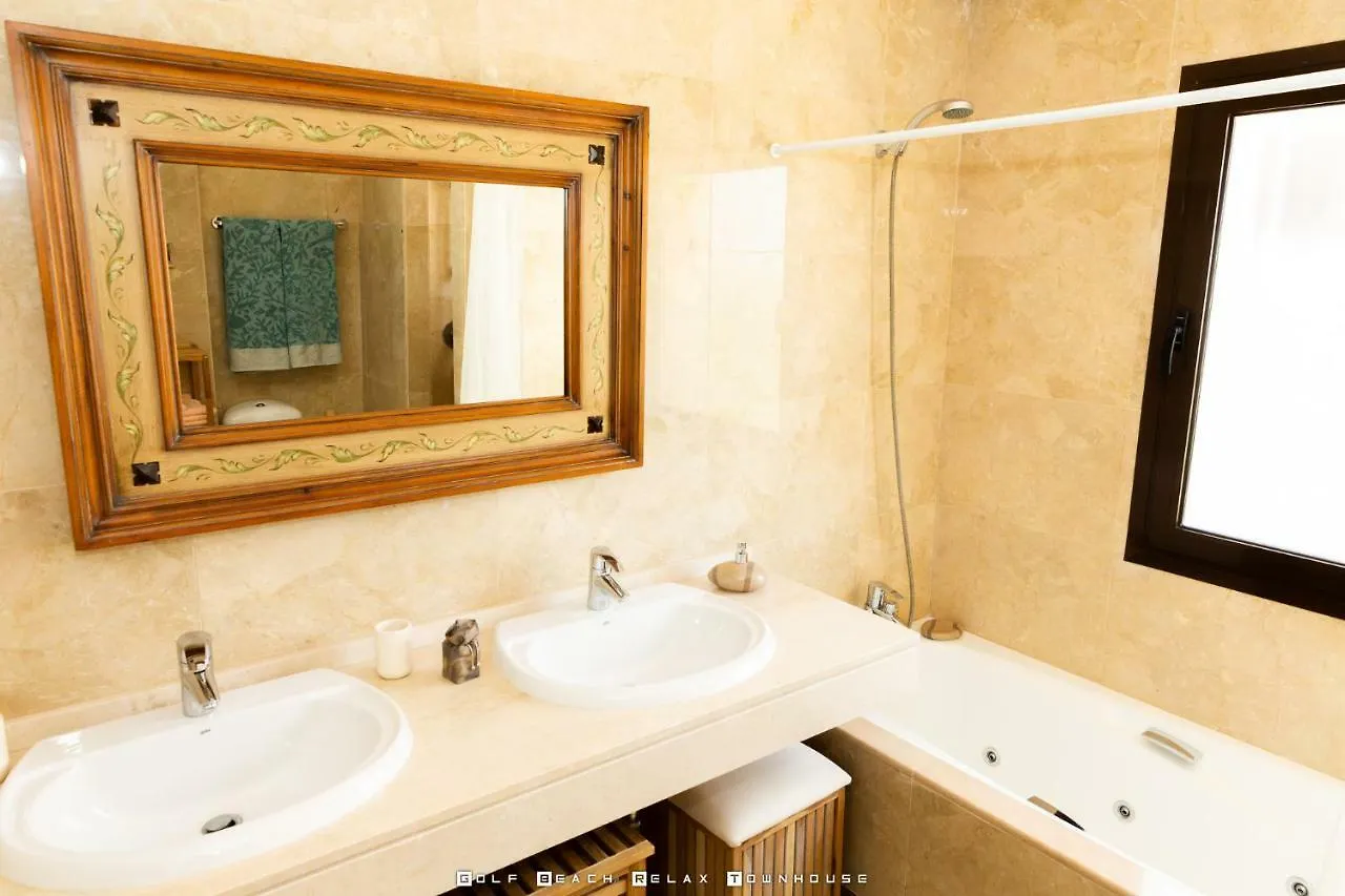 Golf Beach And Relax Townhouse Apartment Alcaidesa 0*,  Spain
